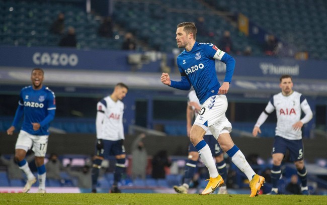 更包容且更 更包容且更